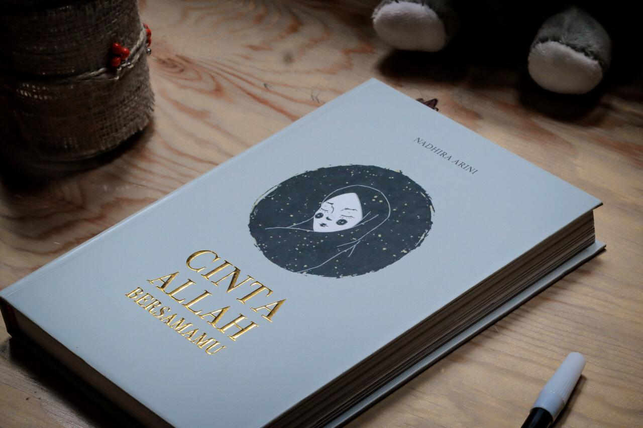 Sinergi Edukasi Indonesia menerbitkan buku indah Penulis Nadhira Arini “Cinta Allah Bersamamu”