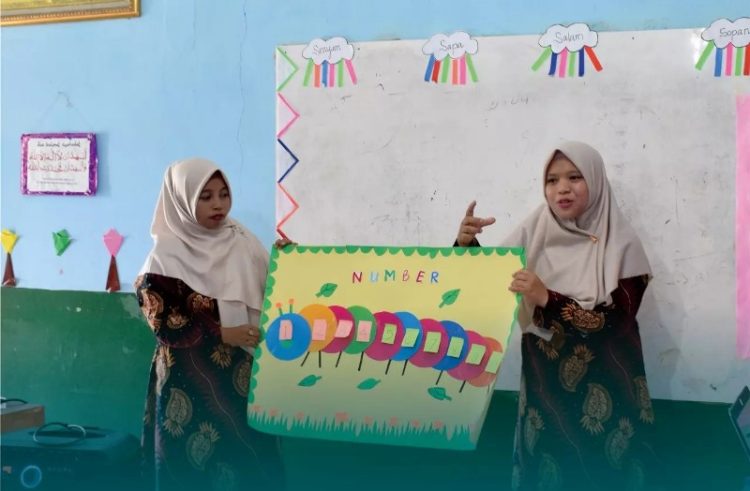 Pelatihan Display Pembelajaran MI Al Ghifari