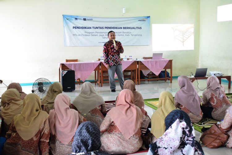 Meningkatkan Kualitas Pembelajaran Melalui Pelatihan Active Learning