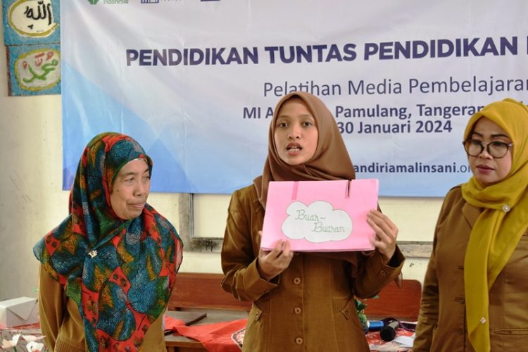 Meningkatkan Kreativitas Guru Melalui Pelatihan Media Pembelajaran